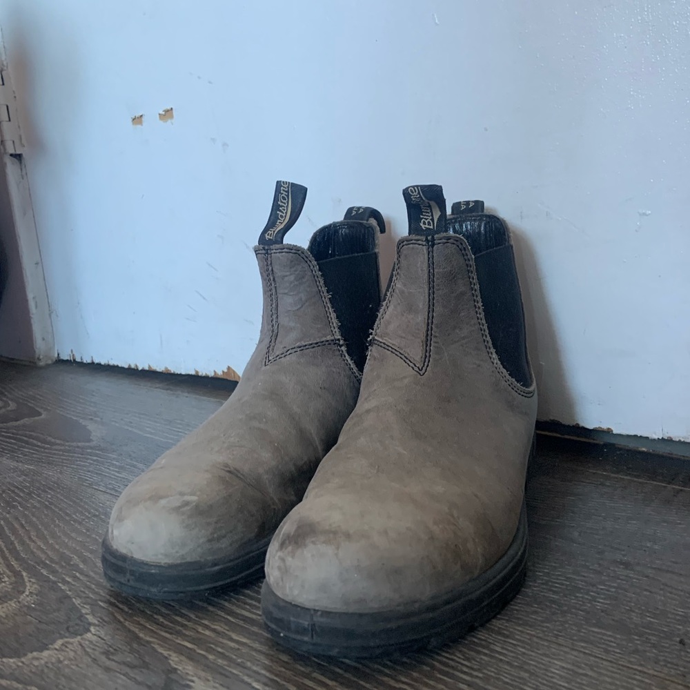 Blundstones 8 mens